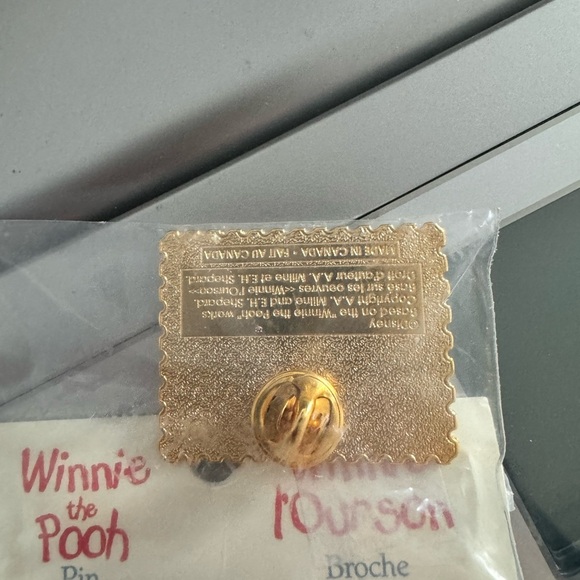 Vintage Disney Pin - Picture 3 of 3